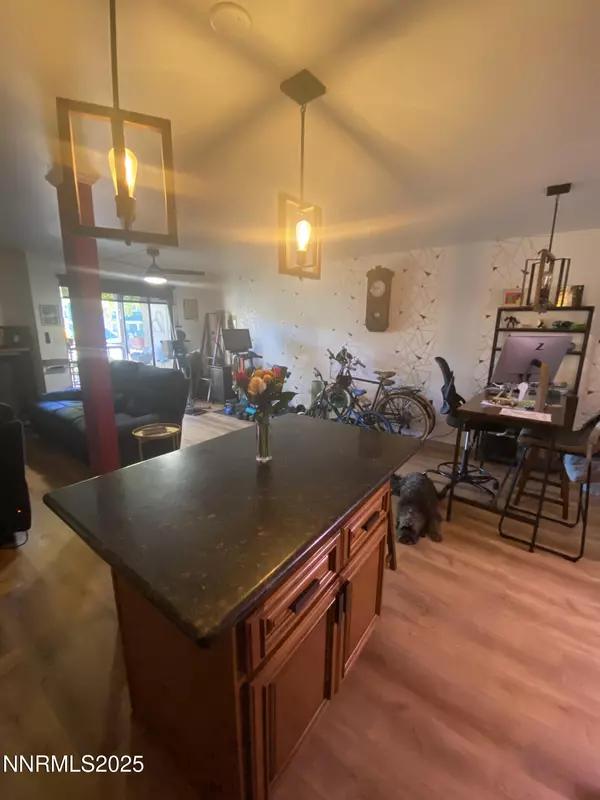 Reno, NV 89509,2955 Lakeside #217