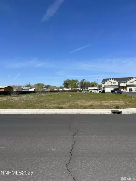 670 Desert Springs, Fallon, NV 89406