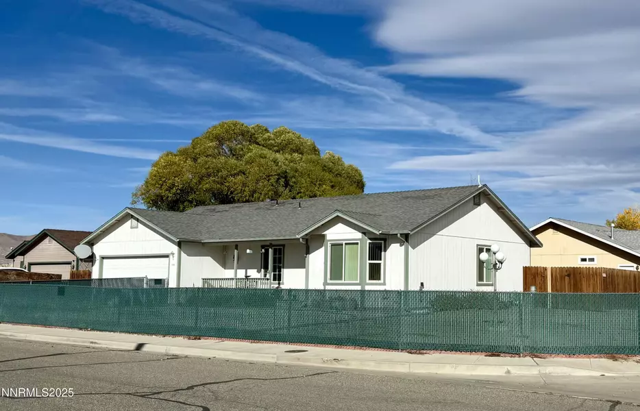 700 Kathy AVE, Yerington, NV 89447