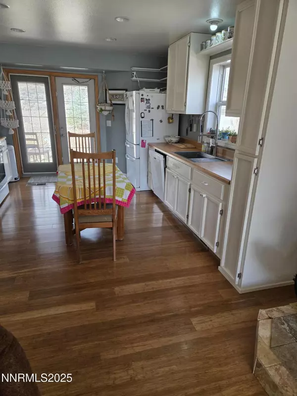 Topaz Ranch Estates, NV 89444,4190 Mountain View Dr