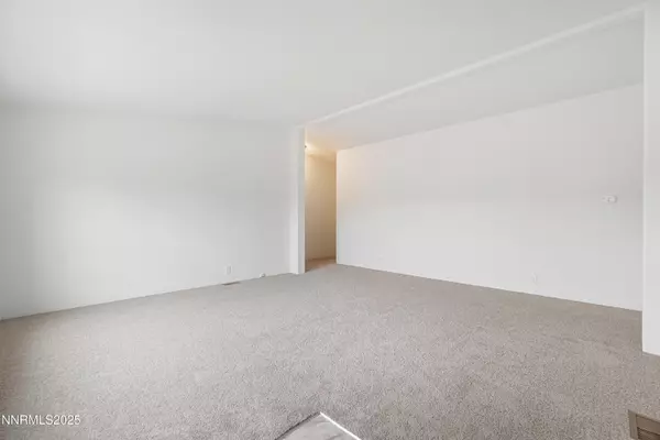 Sparks, NV 89434,205 Rue De La Chartreuse