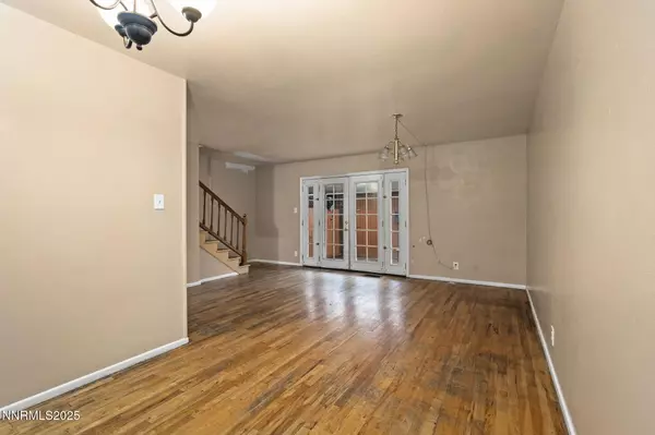 Reno, NV 89502,63 Smithridge