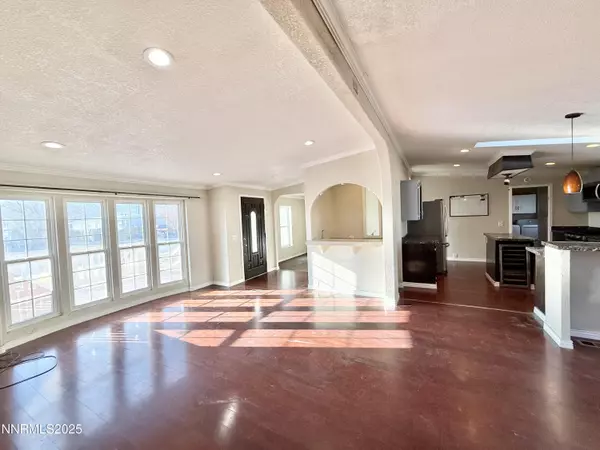 Battle Mountain, NV 89820,225 Carson RD