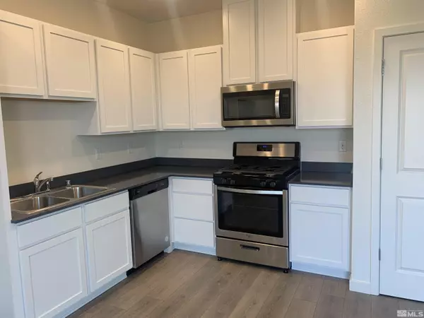 Reno, NV 89506,8839 Wolf Moon