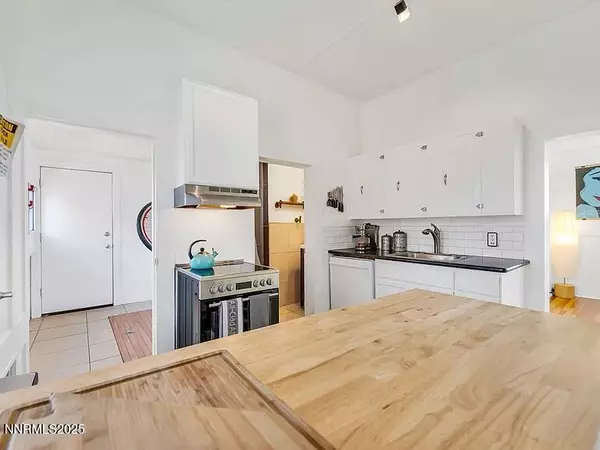 Reno, NV 89502,768 Holcomb AVE