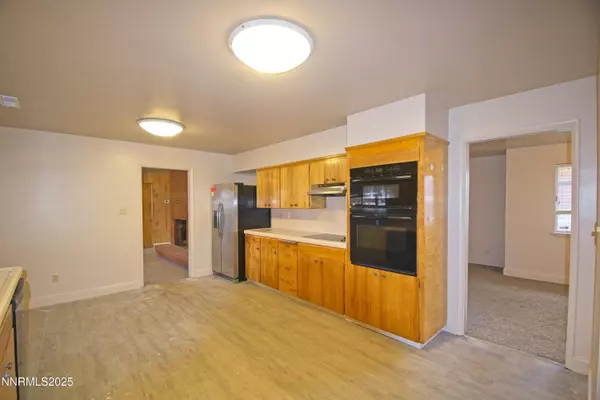 Reno, NV 89502,995 Roberts ST