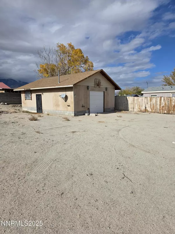 Hawthorne, NV 89415,215 Cedar ST