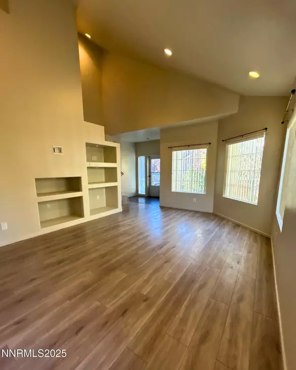 Sparks, NV 89436,5353 Desert Peach DR