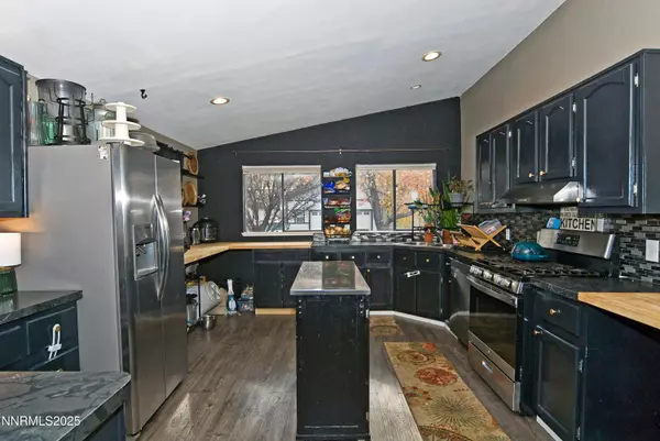 Sparks, NV 89434,296 Ave De La Bleu De Clair