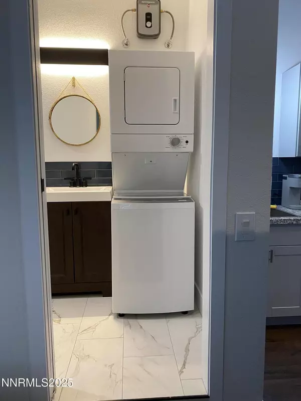 Reno, NV 89503,903 W 7th ST