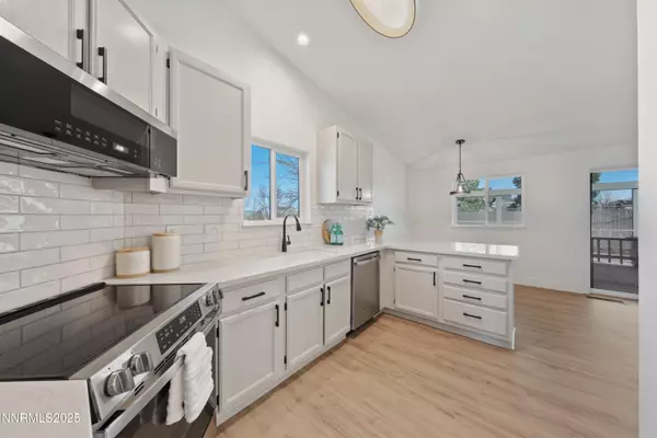 Reno, NV 89506,8602 Strutter