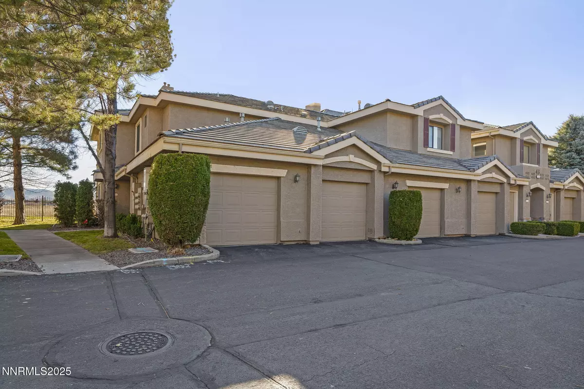 Reno, NV 89521,900 S Meadows #4321