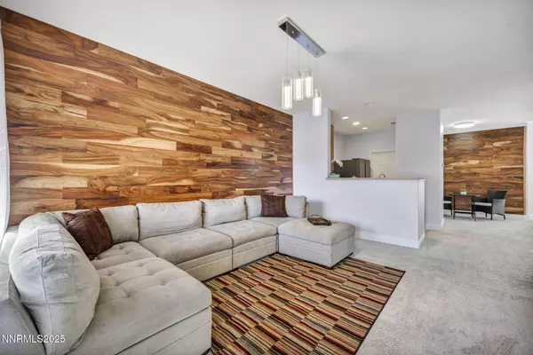 Reno, NV 89521,900 S Meadows #3223