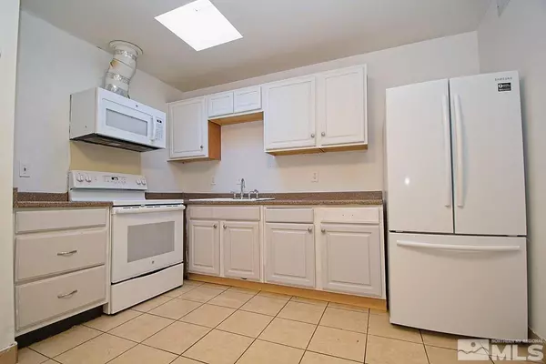 Sparks, NV 89431,1041 Baywood DR ##A