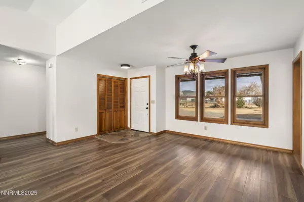 Minden, NV 89423,1653 Dees LN