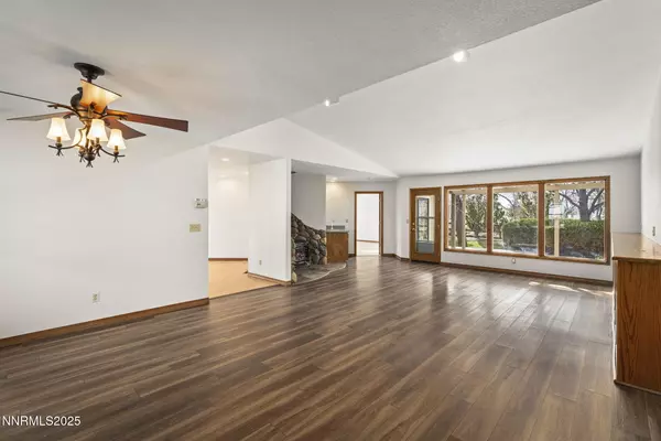 Minden, NV 89423,1653 Dees LN