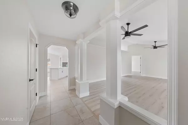 Sparks, NV 89441,207 White Rose DR