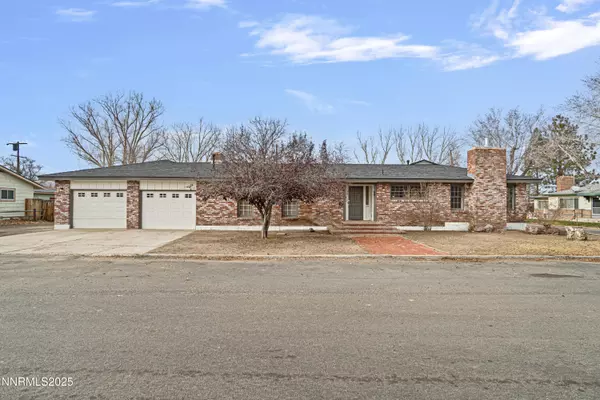 29 N Whitacre ST, Yerington, NV 89447