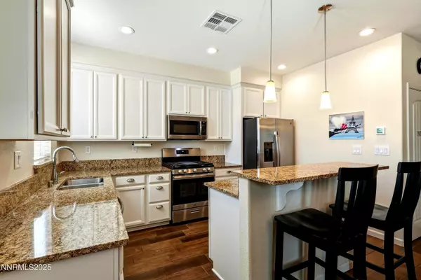 Carson City, NV 89701,962 W End ST