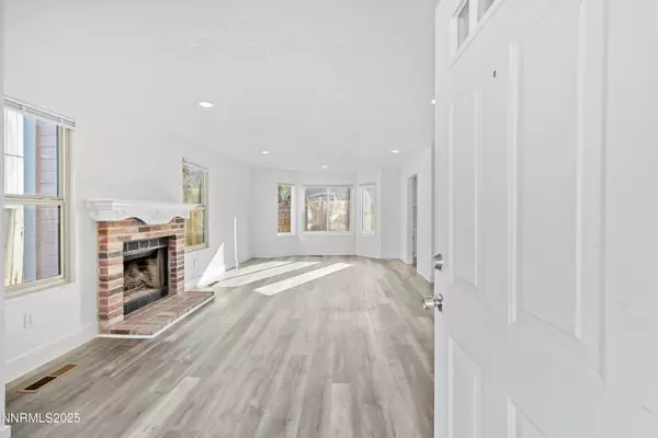 Sparks, NV 89434,1290 Highgate CT