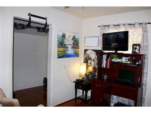 Perris, CA 92570,225 W 4th St