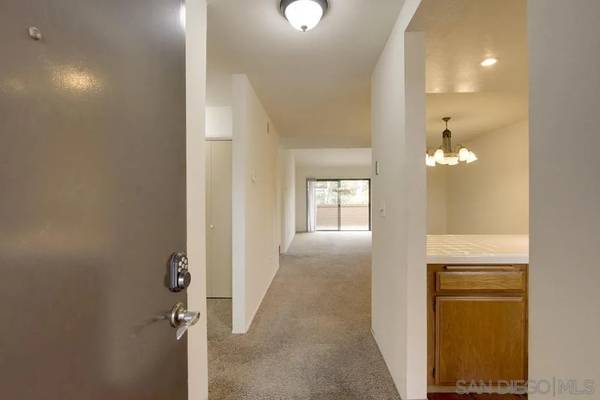 La Mesa, CA 91942,7740 Saranac Pl #28