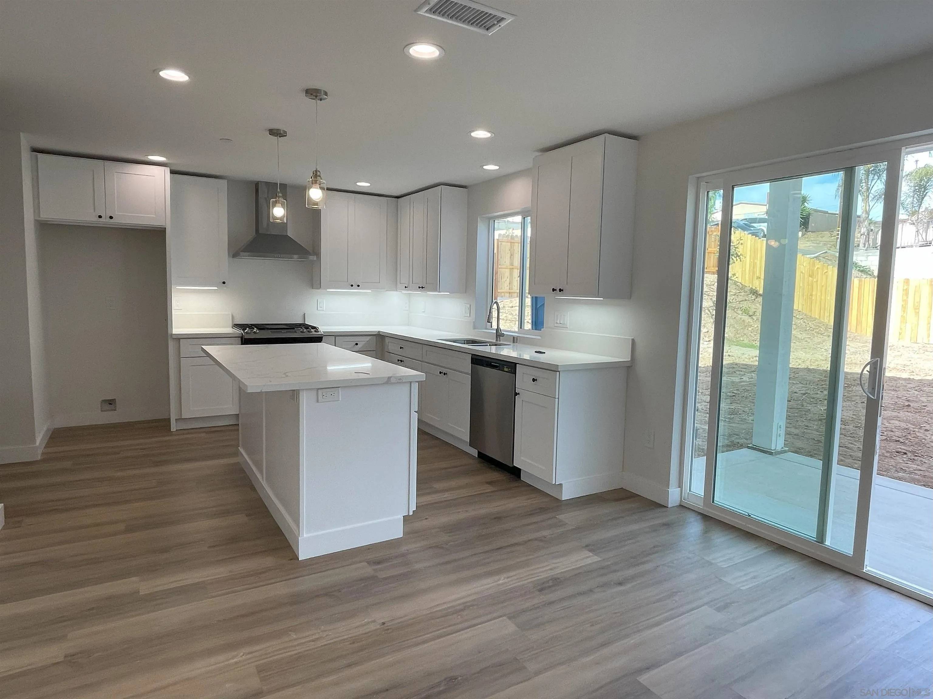 National City, CA 91950,2811 C Avenue