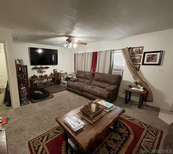 La Mesa, CA 91942,6381 Severin Dr