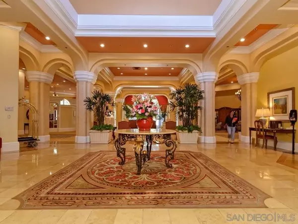 3890 NOBEL DR #505, San Diego, CA 92122