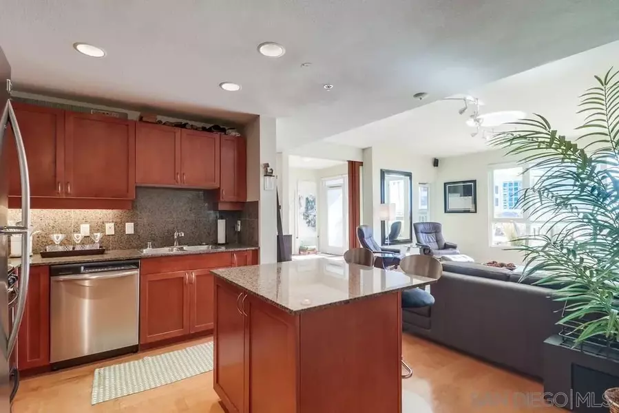 1240 India St #1003, San Diego, CA 92101