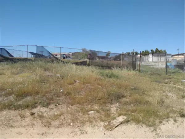 National City, CA 91950,17th St #218