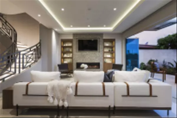 Encinitas, CA 92024,824 Neptune Ave #3