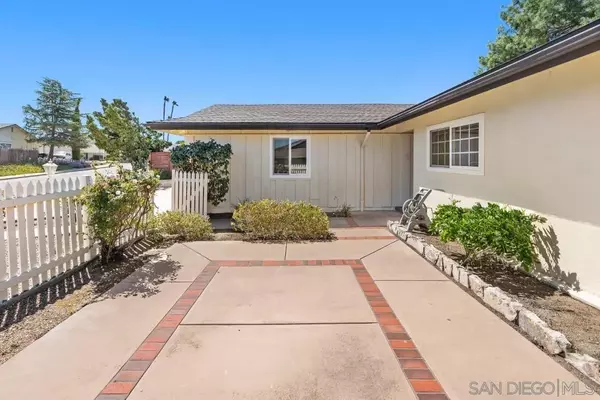 San Diego, CA 92128,16816 Dominican Dr.