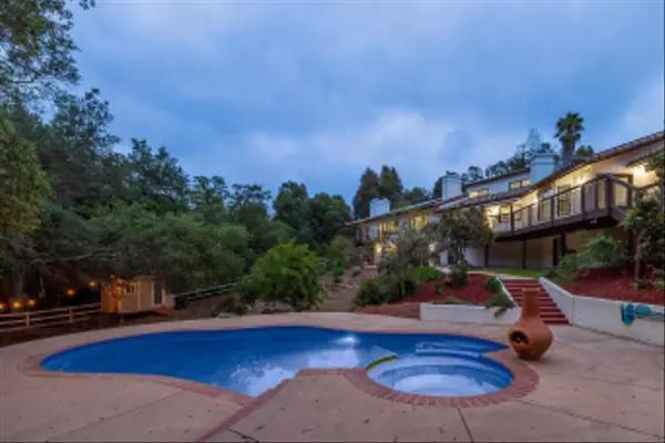 Alpine, CA 91901,2194 Paseo Donito