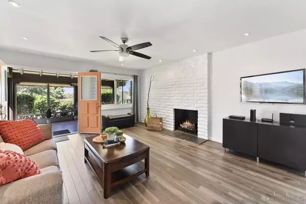 San Diego, CA 92128,12329 Meandro Rd