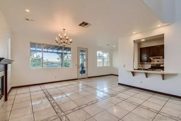 Chula Vista, CA 91910,1140 Calle De Damasco