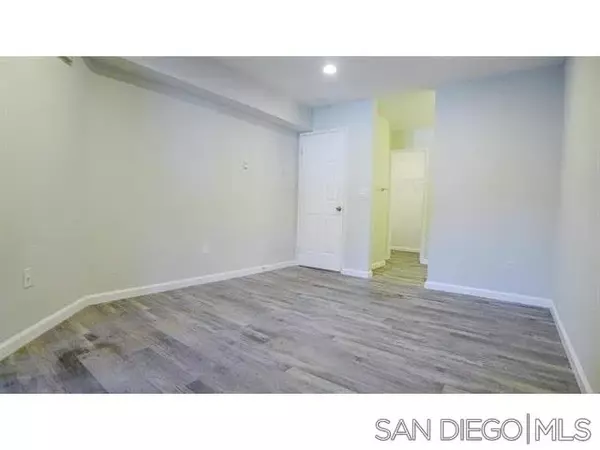 San Diego, CA 92122,3440 Lebon Dr #4118