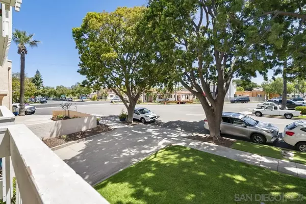 Coronado, CA 92118,516 E Ave