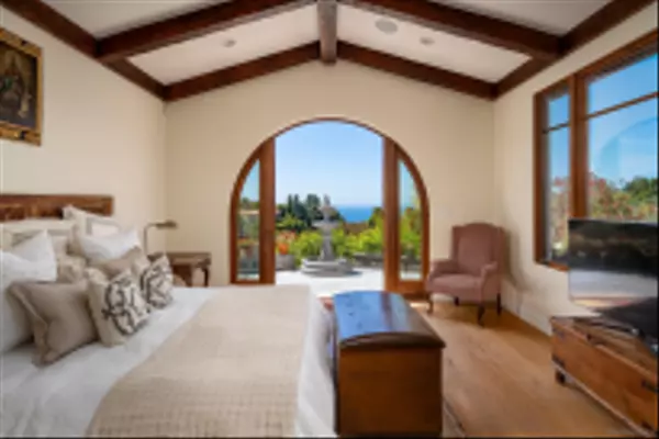 La Jolla, CA 92037,1654 Marisma Way