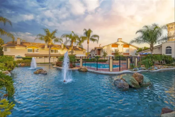 Santee, CA 92071,10180 Palm Glen Dr #53