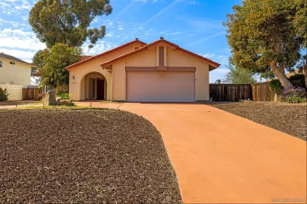 Lakeside, CA 92040,14324 Vista Panorama