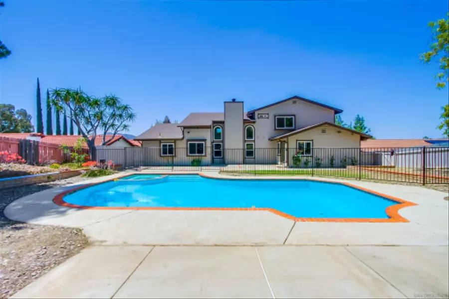 25066 Poderio Drive, Ramona, CA 92065