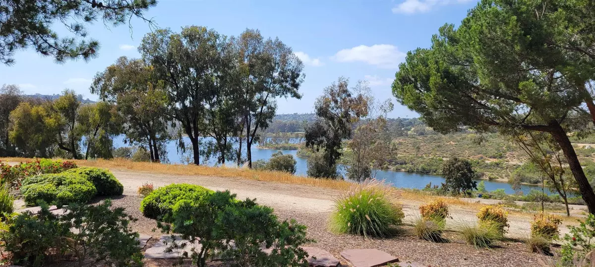 La Mesa, CA 91942,5710 Baltimore Drive #419