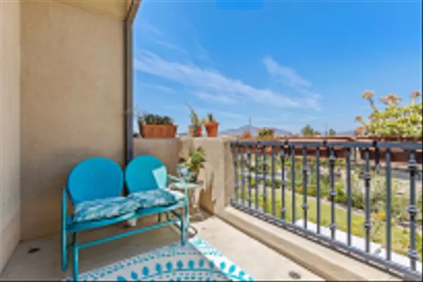 2213 Andalusia Ln #18, Chula Vista, CA 91915