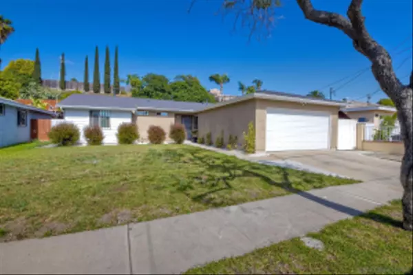 321 Redcrest, San Diego, CA 92114