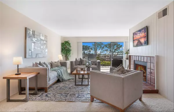 Del Mar, CA 92014,284 Dolphin Cove Court