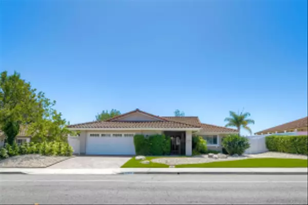 12335 Escala Dr, San Diego, CA 92128