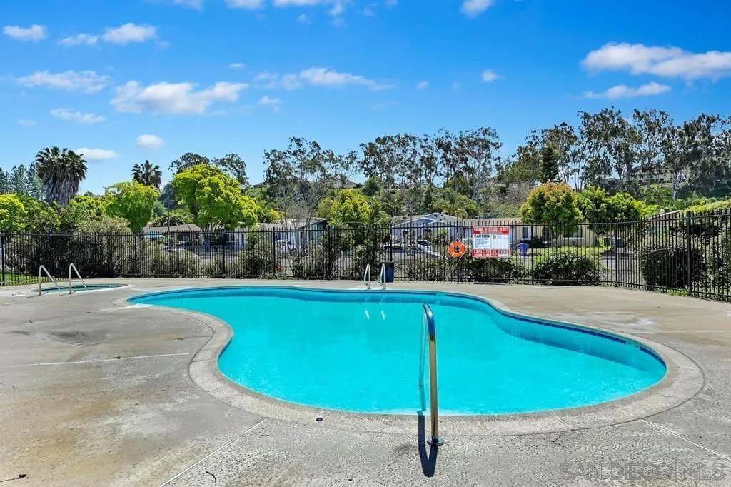 3467 Seabreeze Walk, Oceanside, CA 92056