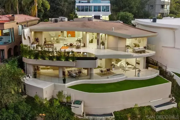 La Jolla, CA 92037,7447 Hillside