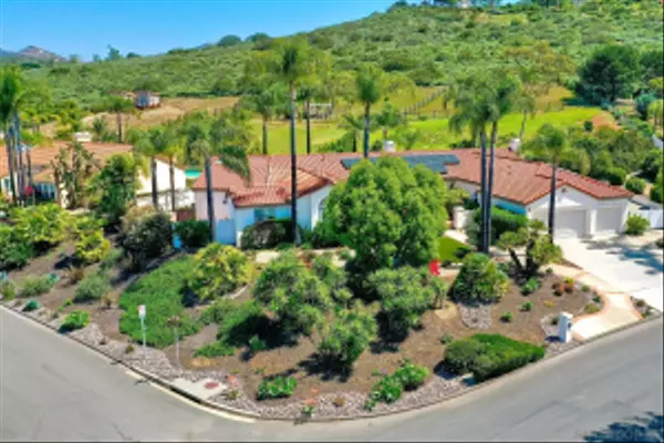 14300 Sandhill Rd, Poway, CA 92064